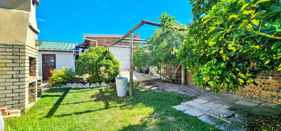 4 Bedroom Property for Sale in Agulhas Western Cape